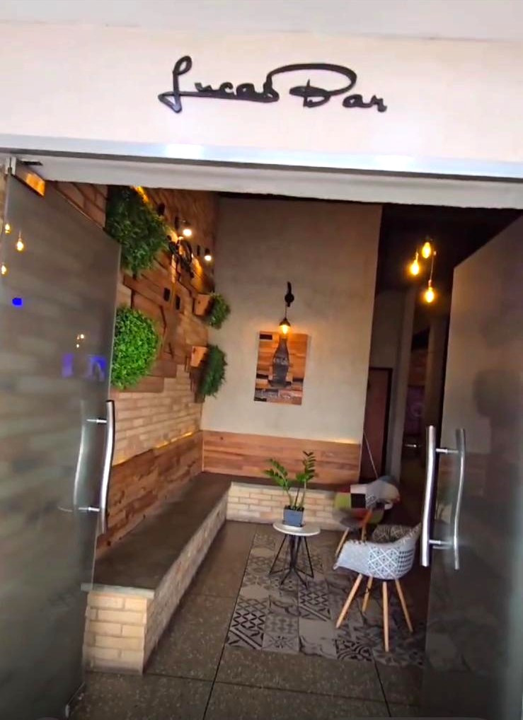 entrada lucasbar